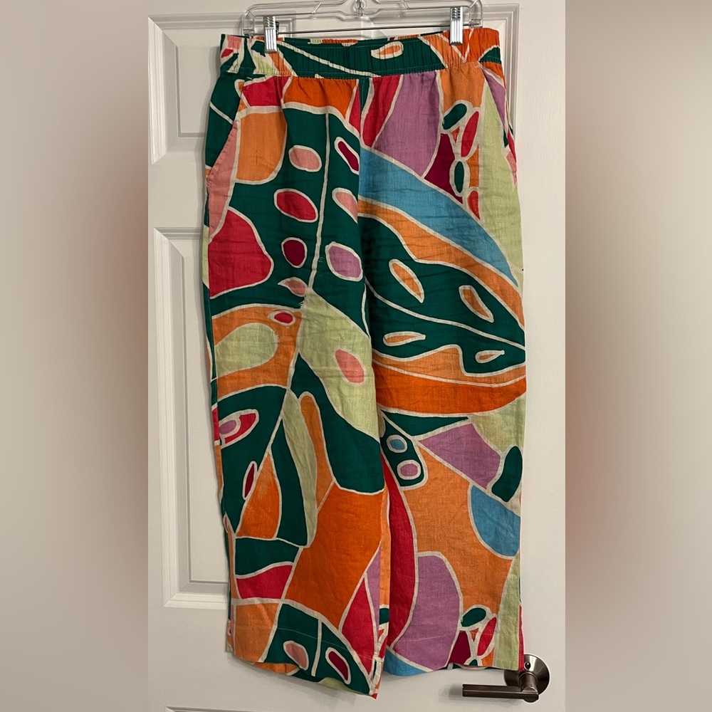 PRICE DROP!  Cropped flowy linen pants